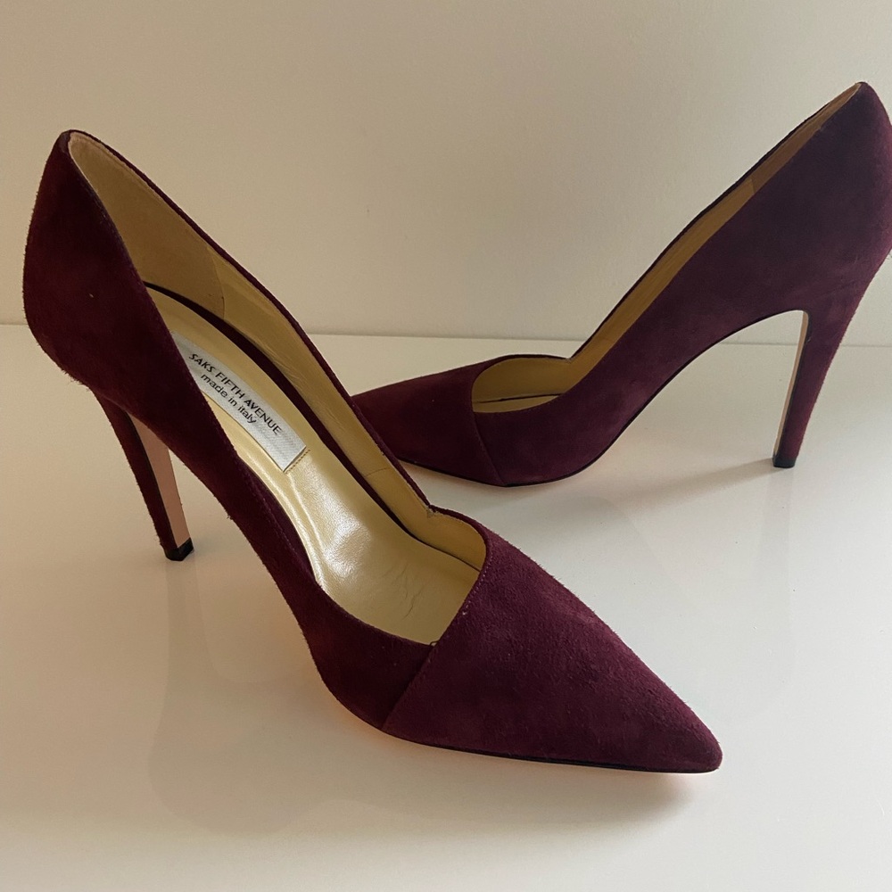 Women’s Saks Fifth Avenue Rust color pump.  Size 8 excellent condition